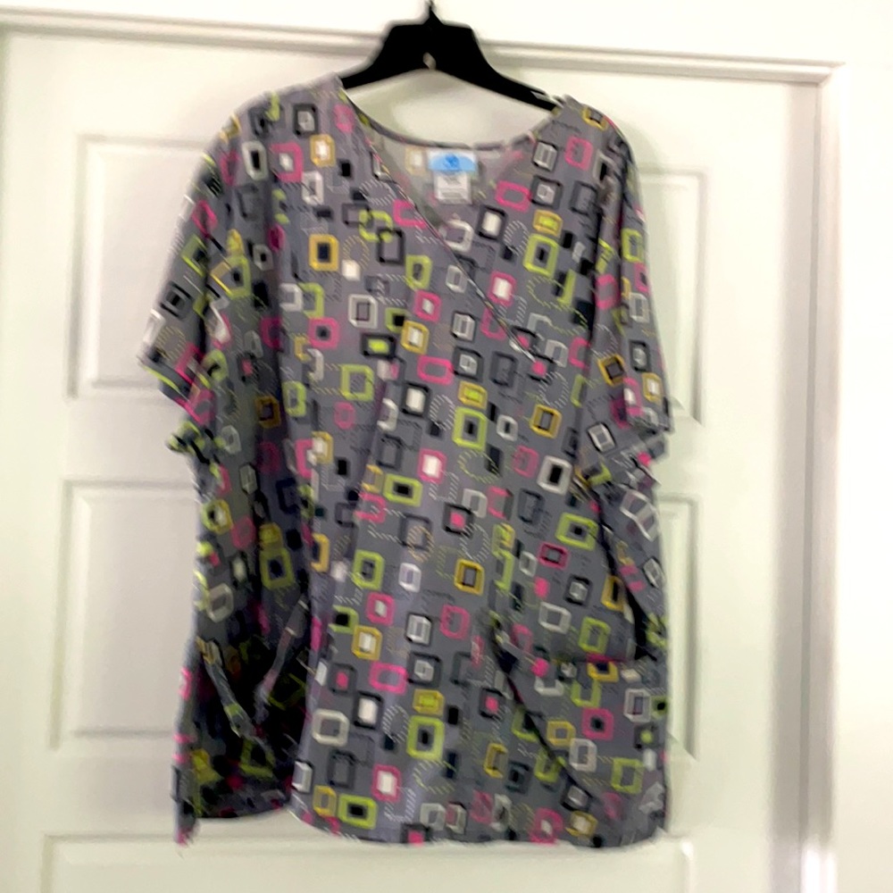 Scrub top
